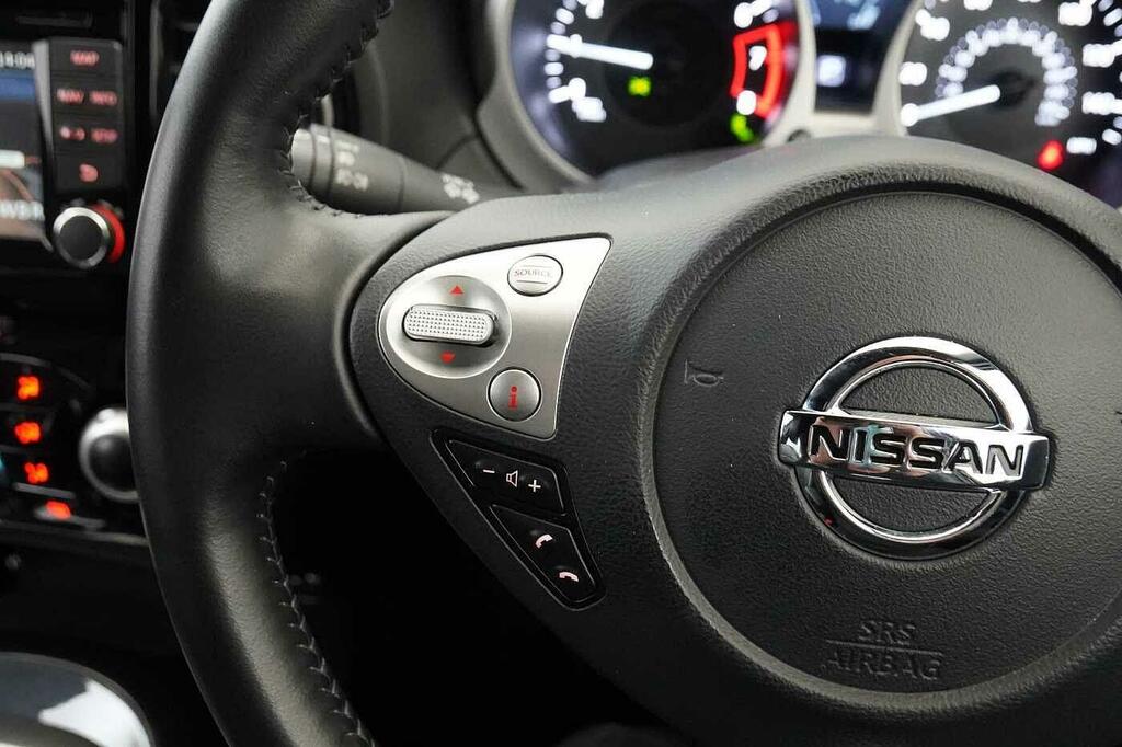 Nissan Juke 1.6 Bose Personal Edition Xtron Euro 6 Red #32