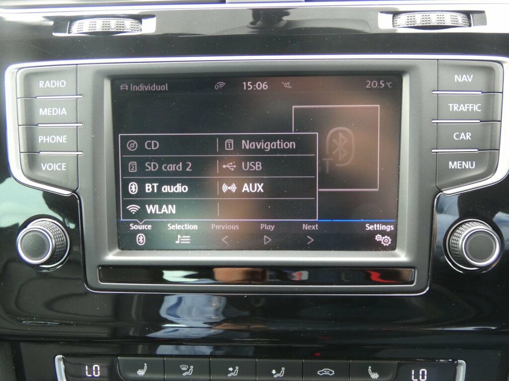 Volkswagen Golf Estate 2.0 Tsi Bluemotion Tech R Dsg 4Motion Euro White #28