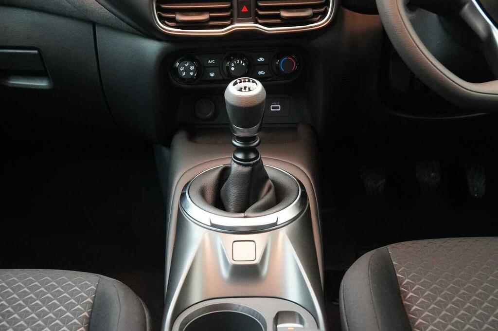 Nissan Juke 1.6 Hybrid N-connecta Grey #26