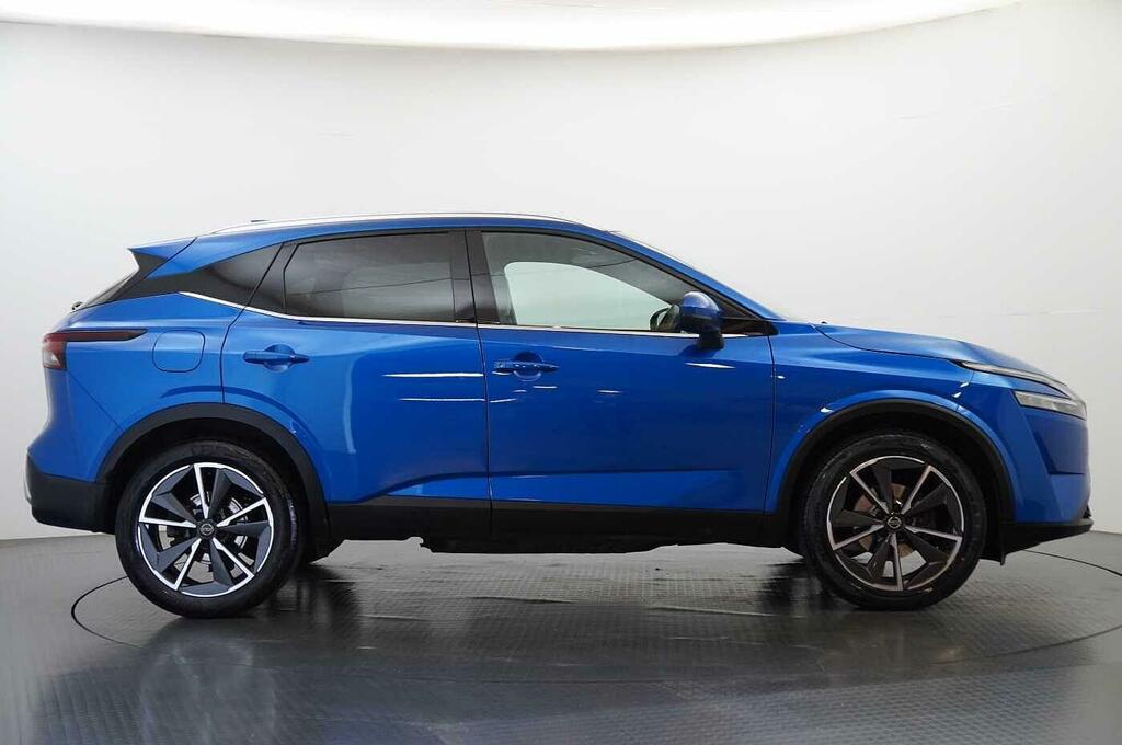 Nissan Qashqai 1.3 Dig-t Mh 140 Tekna With Glass Roof And Drive A Blue #6