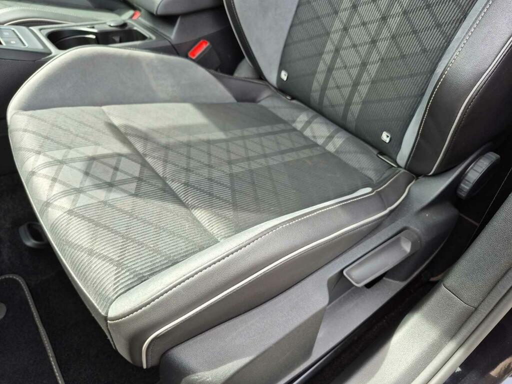 Volkswagen Golf 1.5 Etsi Mhev R-line Hatchback Hybrid D Grey #36