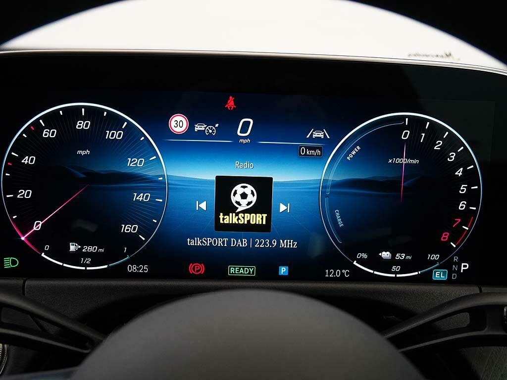 Mercedes-Benz E Class 2.0 E300e 25.4Kwh Amg Line Premium G-tronic Eur Grey #29