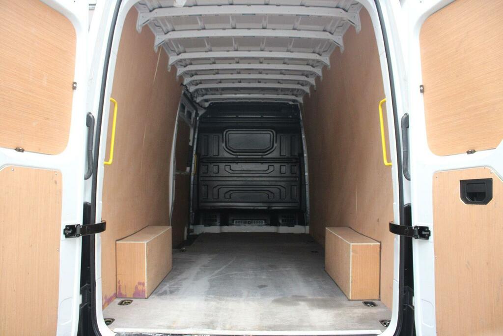 Volkswagen Crafter 2.0 Tdi Cr35 Commerce Plus Panel Van Ma YG74UEA White #2
