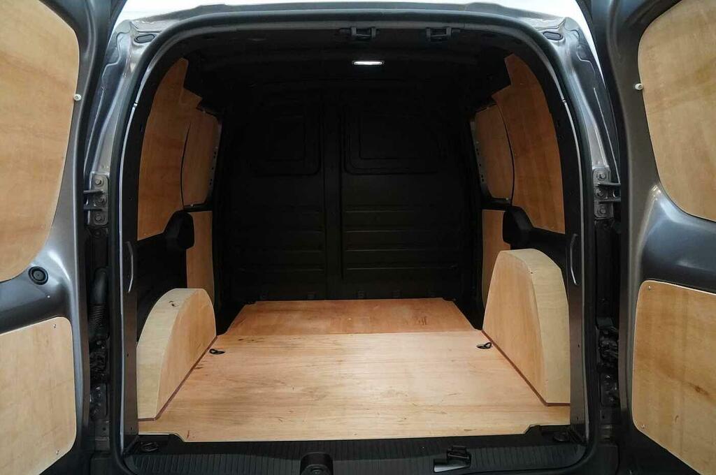 Nissan TOWNSTAR Acenta White #8