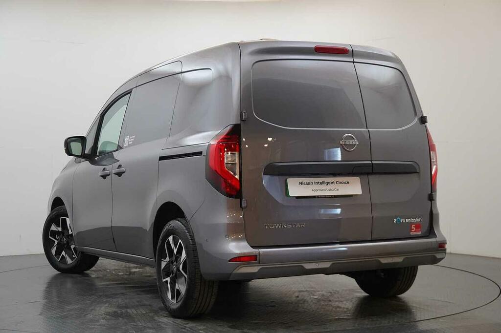 Nissan TOWNSTAR 45Kw Tekna L1 Swb Panel Van With 22Kw Charge Grey #3