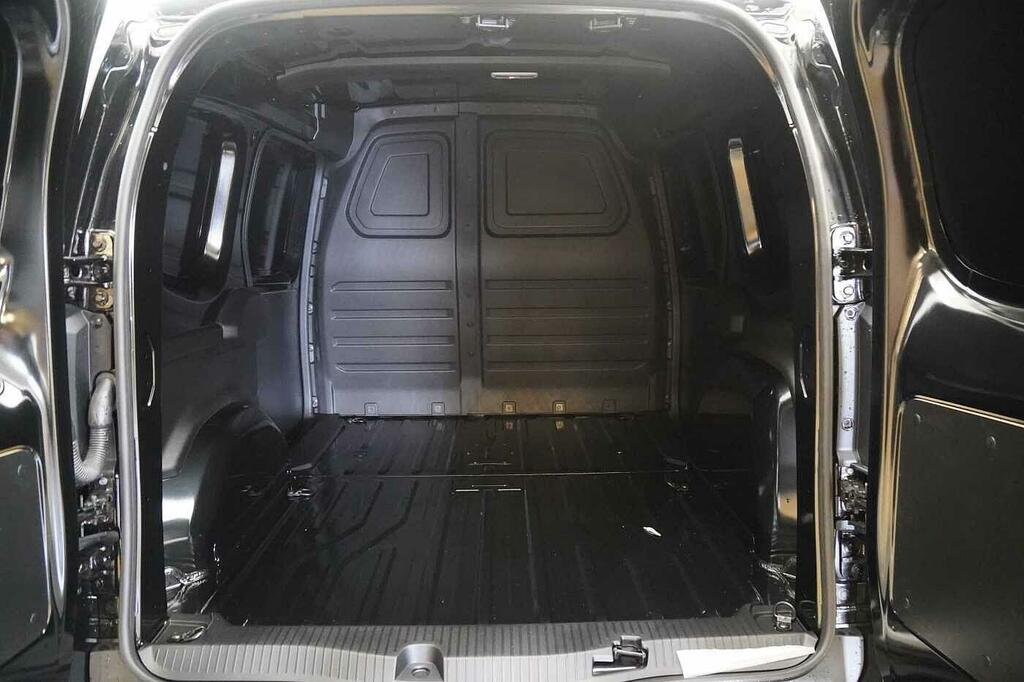 Nissan TOWNSTAR 45Kwh Tekna L1 Panel Van 22Kw Obc Black #6