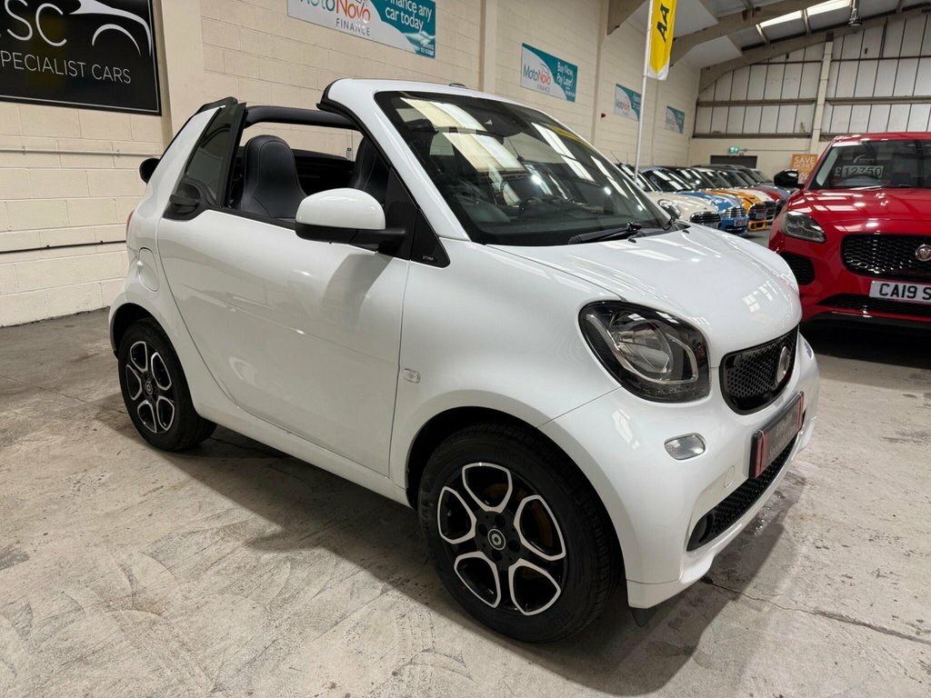 Smart Fortwo Cabrio 0.9L Prime White
