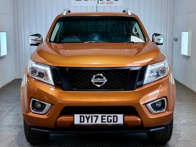 Nissan Navara 2017 2.3 Dci Tekna Pickup Double Cab Ma Yellow #2