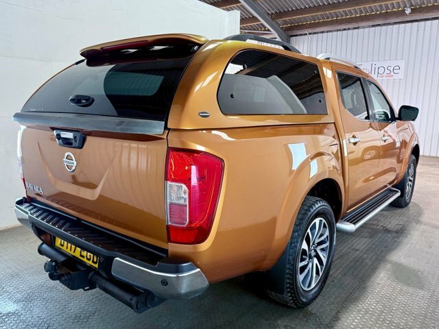 Nissan Navara 2017 2.3 Dci Tekna Pickup Double Cab Ma Yellow #6