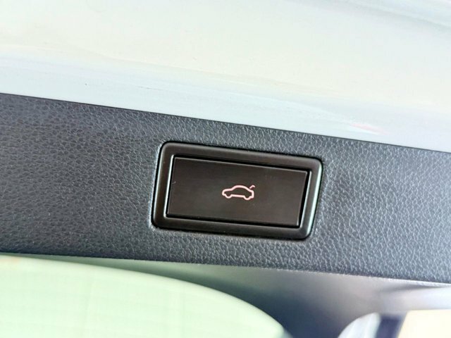 Skoda Kamiq 1L Se White #23