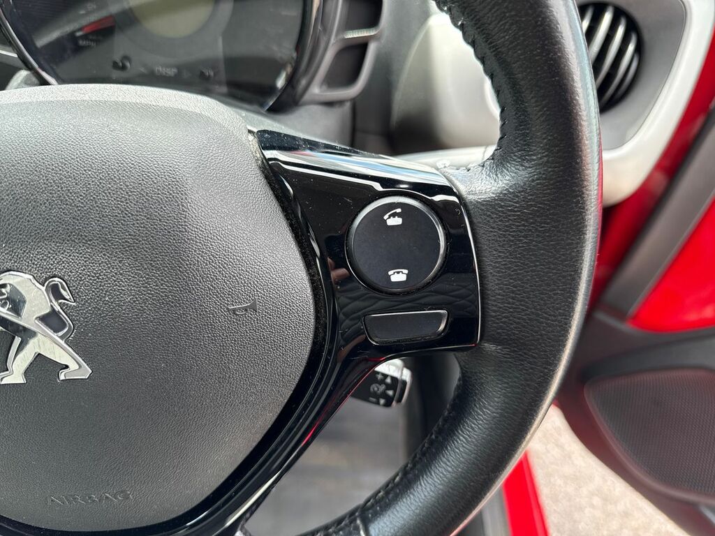 Peugeot 108 Hatchback 1.0 Active Euro 6 201616 Red #17