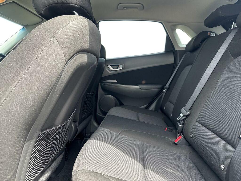 Hyundai Kona H-gdi Premium Black #11