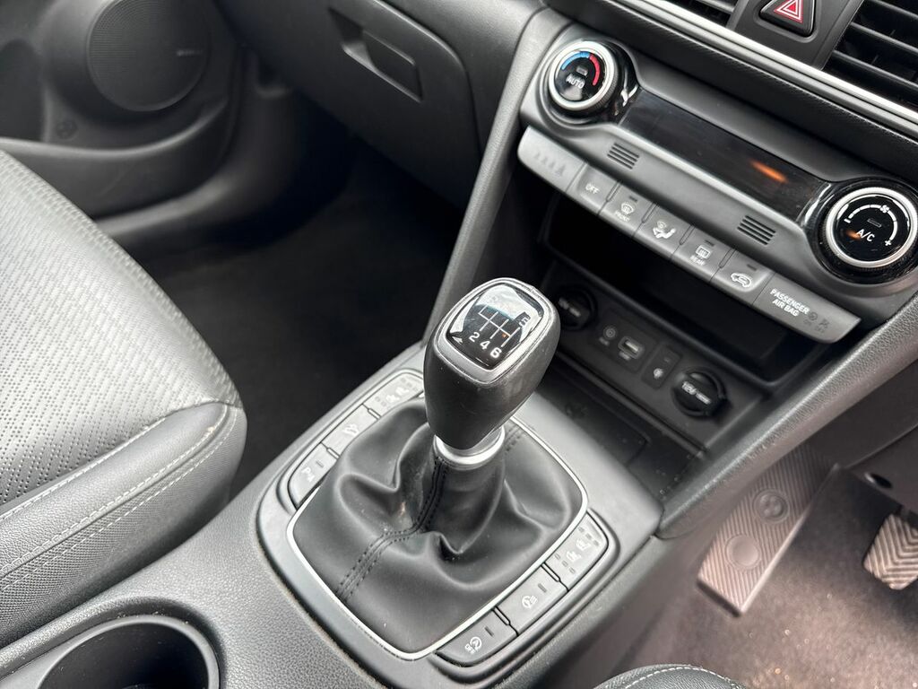 Hyundai Kona Kona Premium Black #19