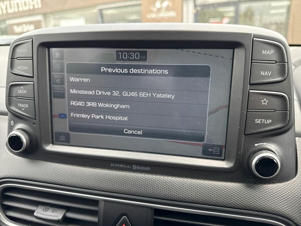 Hyundai Kona Kona Premium Black #25