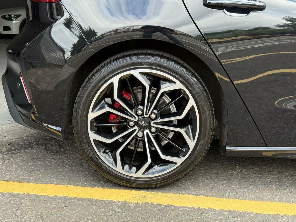 Ford Focus St-line X Black #5