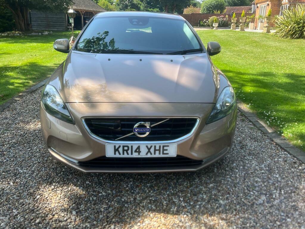 Volvo V40 1.6 D2 Es Nav Euro 5 S S Brown #2