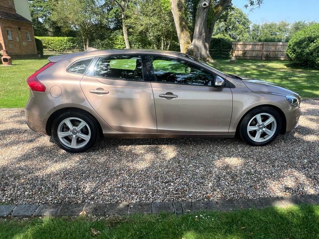Volvo V40 1.6 T2 R-design Euro 5 Ss Red #8