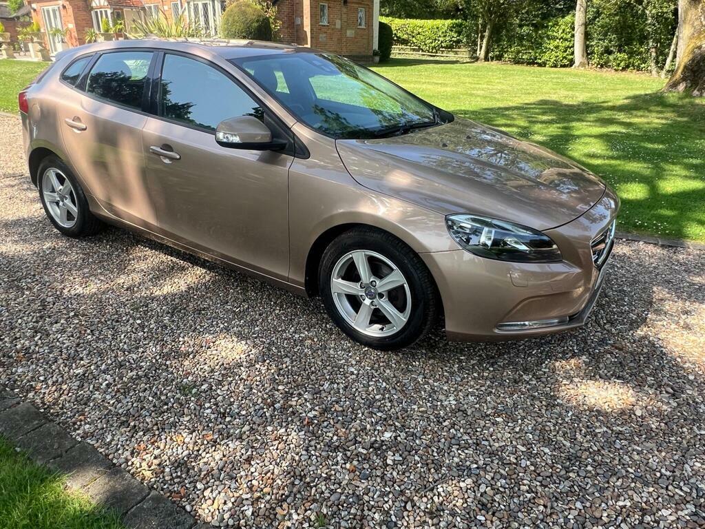 Volvo V40 1.6 T2 R-design Euro 5 Ss Red #7