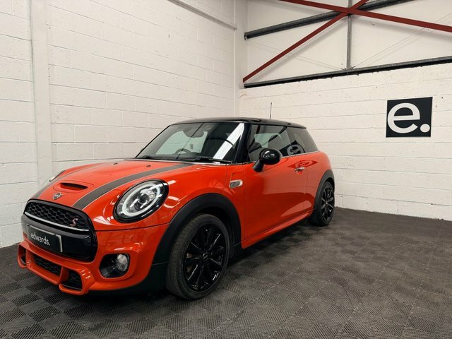 Mini Hatch 2.0 Cooper S Hatchback Euro 6 S Orange #2