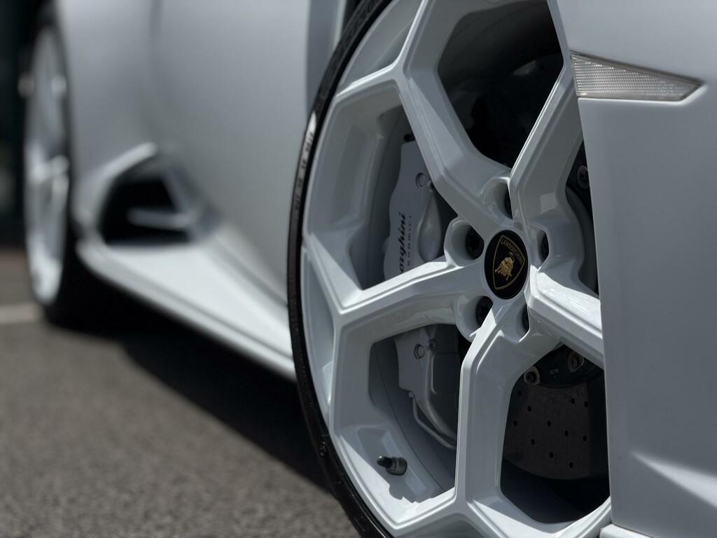 Lamborghini Huracan 5.2 V10 Lp 640-4 Evo White #4
