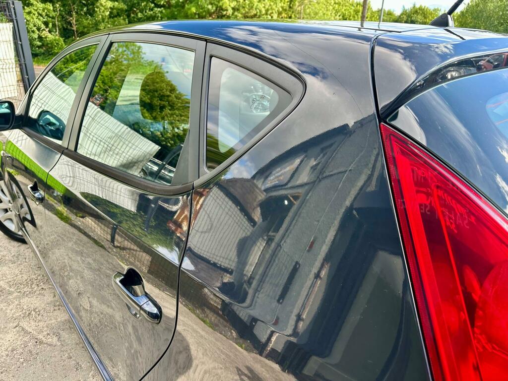 Hyundai I30 1.4 Classic Euro 5 Red #22