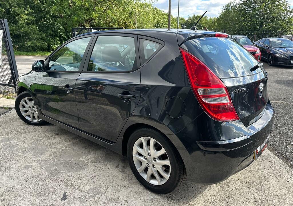 Hyundai I30 Comfort Black #3