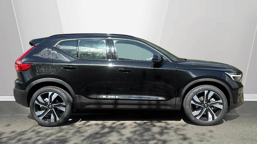 Volvo XC40 Plus, B4 Mild Hybrid, Dark LL26ENO Black #3