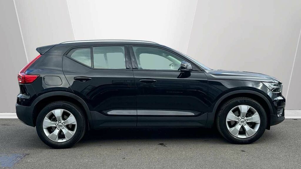 Volvo XC40 D3 Awd Momentum AJ19HNL Black #3