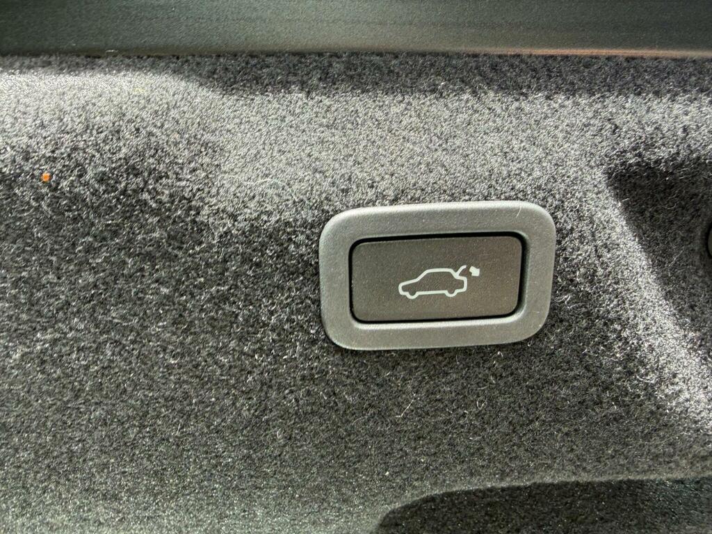 Jaguar XE 2.0D R-sport Euro 6 S S #14