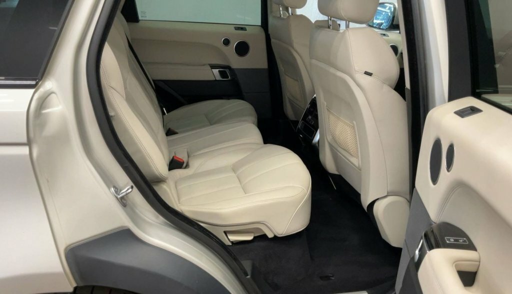 Land Rover Range Rover Sport 3.0 Tdv6 Se Grey #4