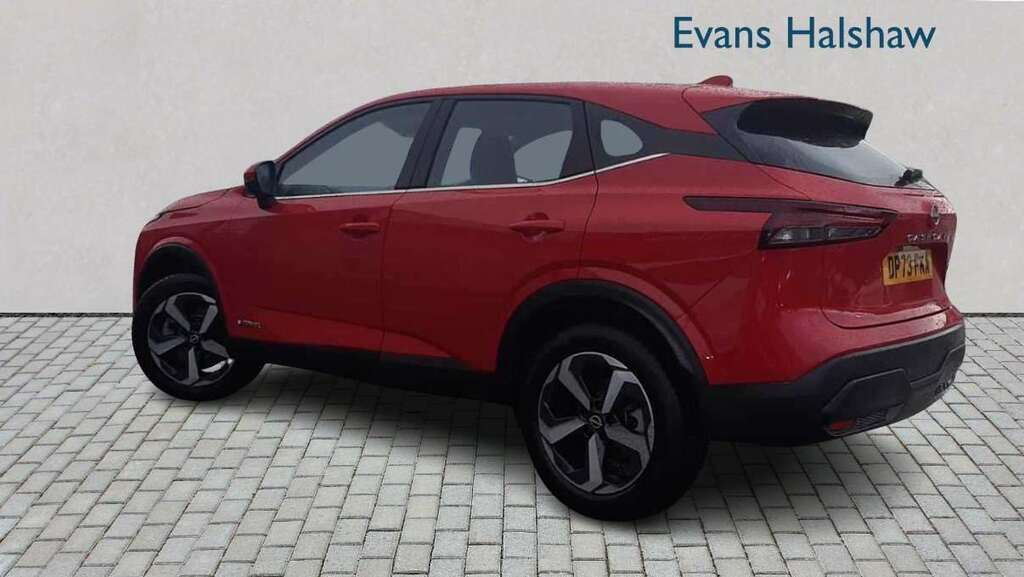 Nissan Qashqai 1.5 E-power Acenta Premium 2023 DP73FKA Red #3
