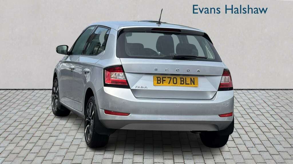 Skoda Fabia 1.0 Tsi Se Drive 2020 BF70BLN Silver #4