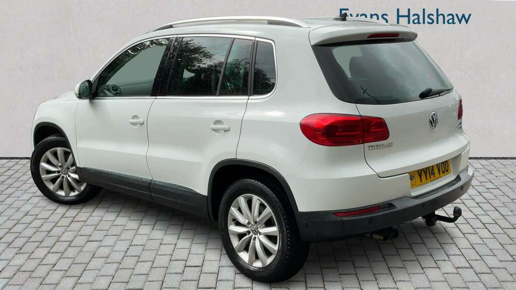 Volkswagen Tiguan 2.0 Tdi Bluemotion Tech Match 2014 White #2