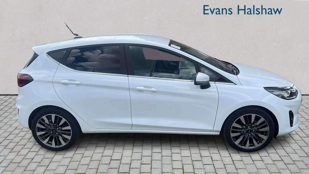 Ford Fiesta 1.0 Ecoboost Hbd Mhev 125 Titanium X 2023 ME72DKD White #4