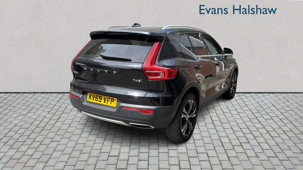 Volvo XC40 2.0 T4 Inscription Pro Awd Geartronic 2019 KV69VFP Black #4