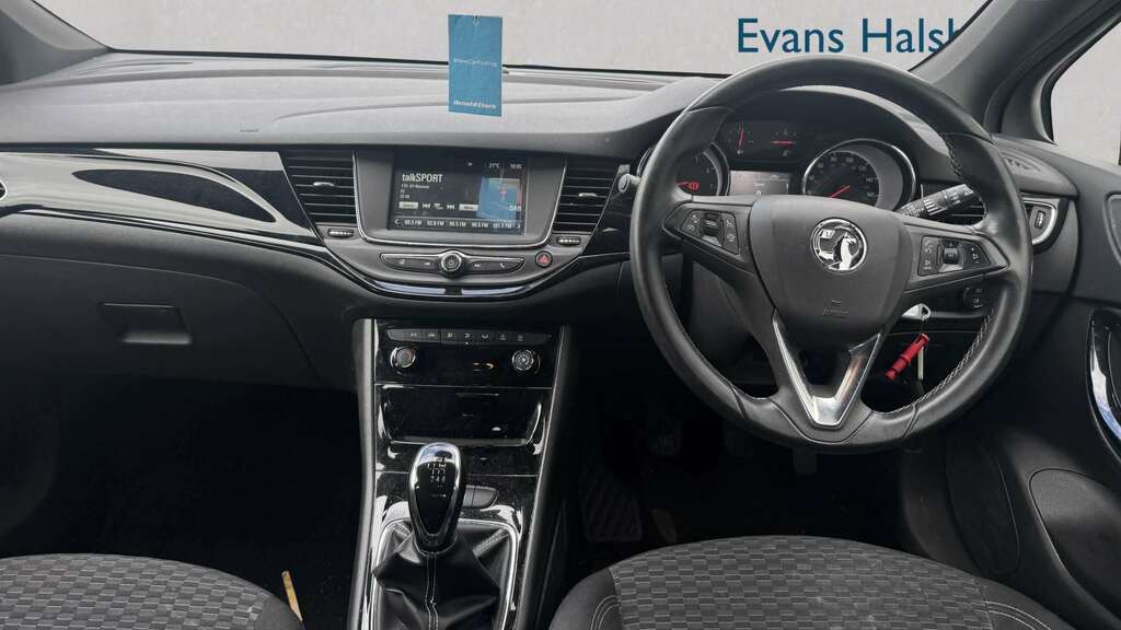 Vauxhall Astra 1.4T 16V 150 Sri 2017 Silver #5