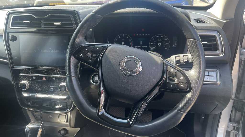 SsangYong Tivoli 1.5P Ultimate 2022 Silver #5