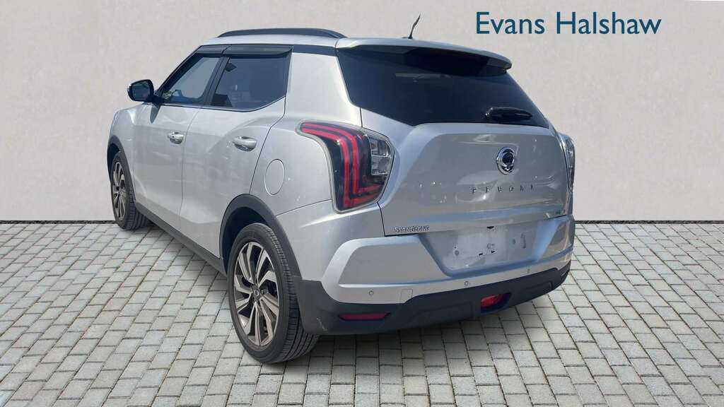 SsangYong Tivoli 1.5P Ultimate 2022 Silver #3