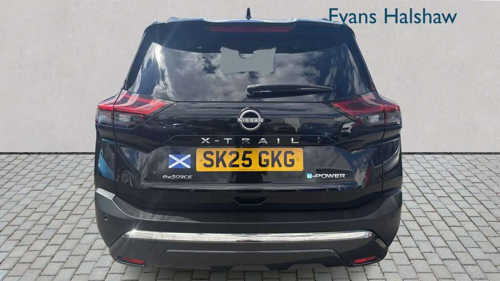 Nissan X-Trail 1.5 E-power E-4orce 213 N-trek 7 Seat 2 SK25GKG Black #4