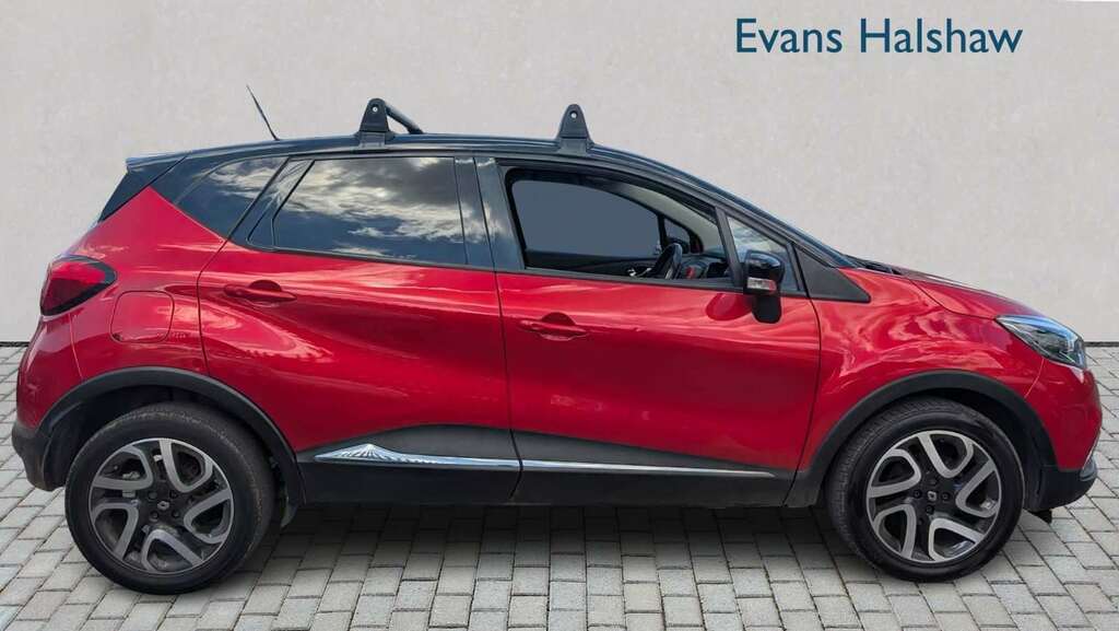 Renault Captur 0.9 Tce 90 Signature Nav 2016 Red #3