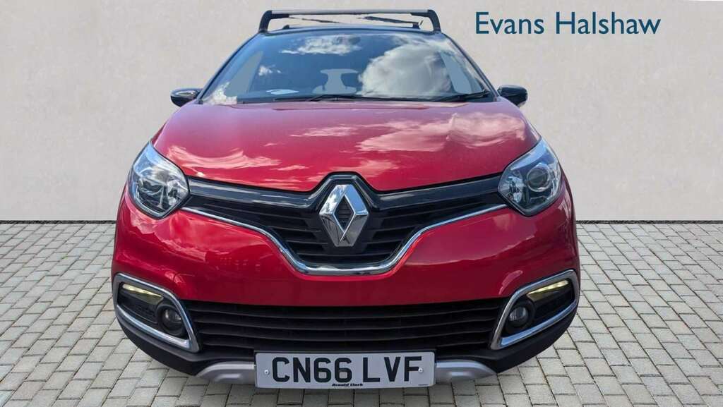 Renault Captur 0.9 Tce 90 Signature Nav 2016 Red #2