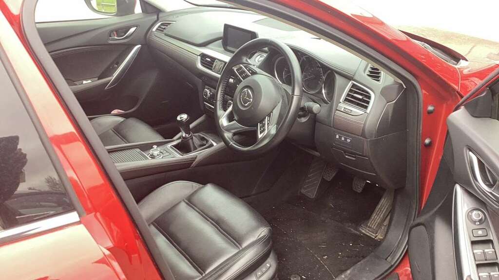 Mazda 6 2.2D Sport Nav 2015 Red #5