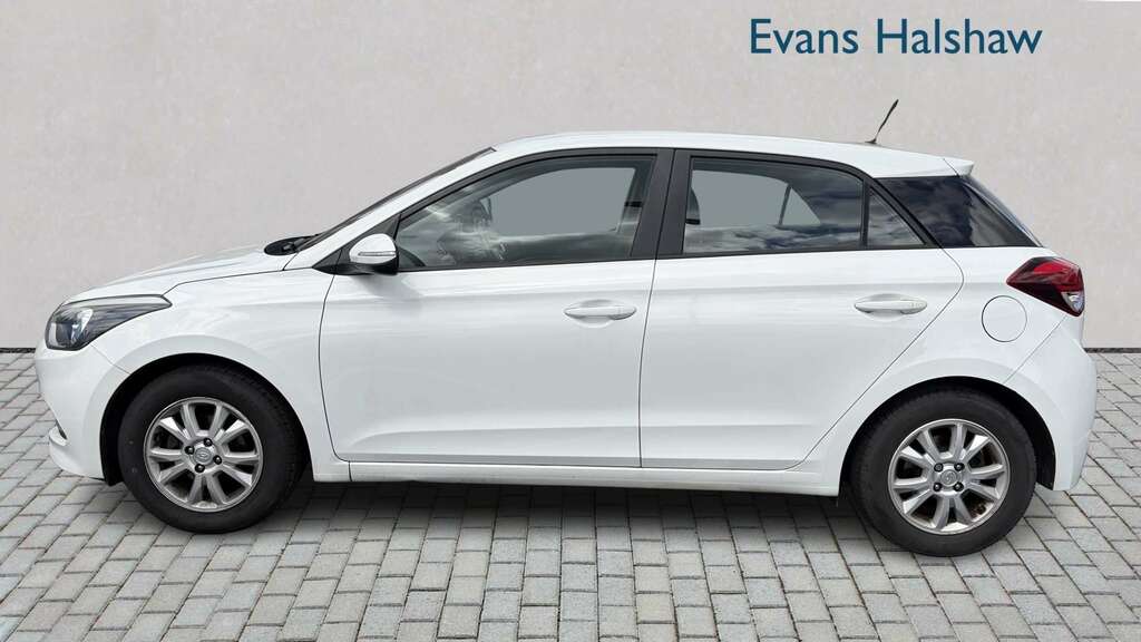Hyundai I20 1.2 Se 2018 White #3