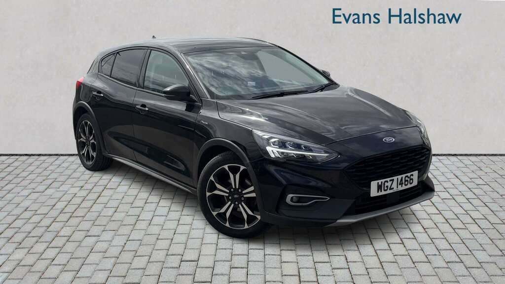 Ford Focus 1.0 Ecoboost Hybrid Mhev 125 Zetec Edition Red #1