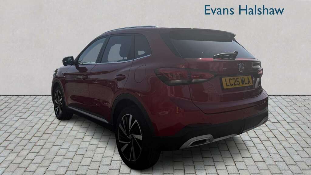 MG ZS 1.5 Hybrid Trophy 2025 Red #4