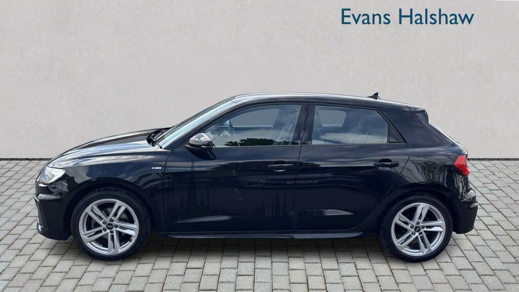 Audi A1 30 Tfsi 110 Sport S Tronic 2022 White #3
