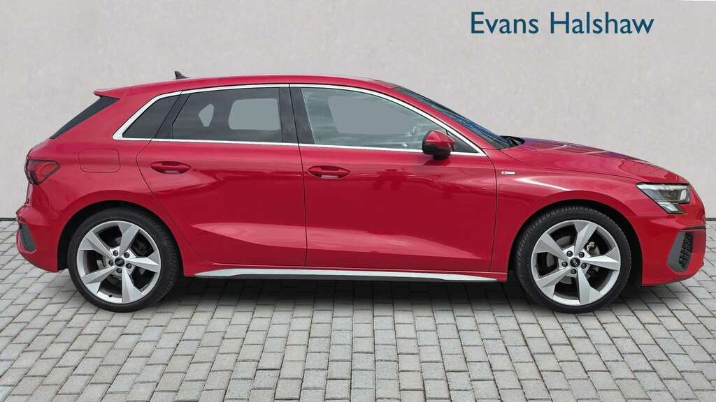 Audi A3 30 Tfsi S Line S Tronic 2023 AMZ6149 Red #2