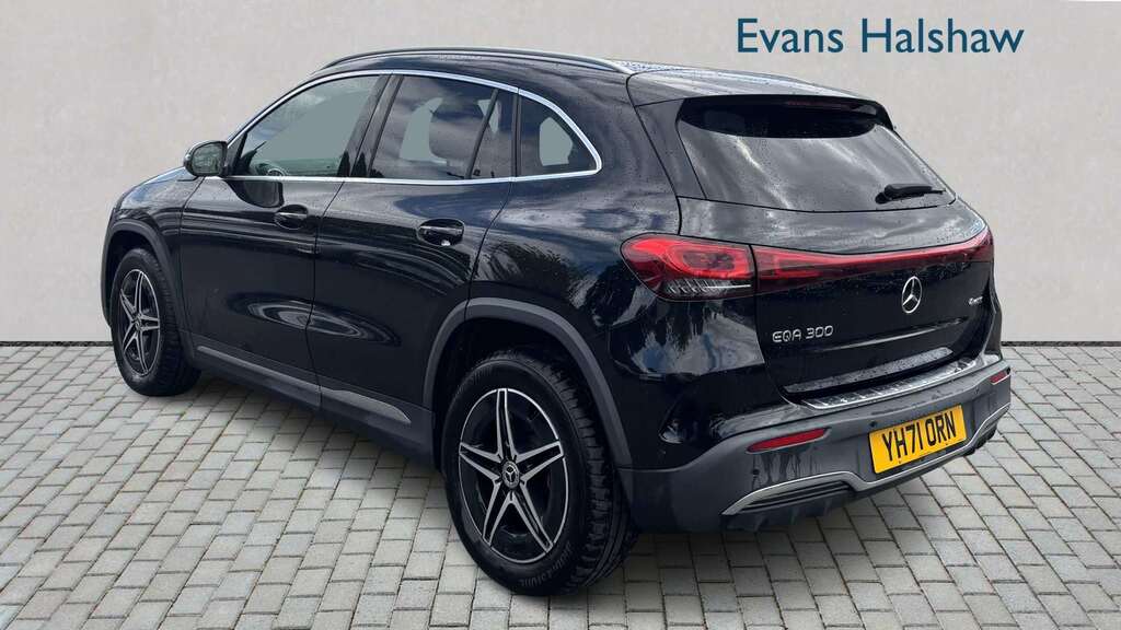 Mercedes-Benz EQA 300 4Matic 168Kw Amg Line 66.5Kwh 2022 Black