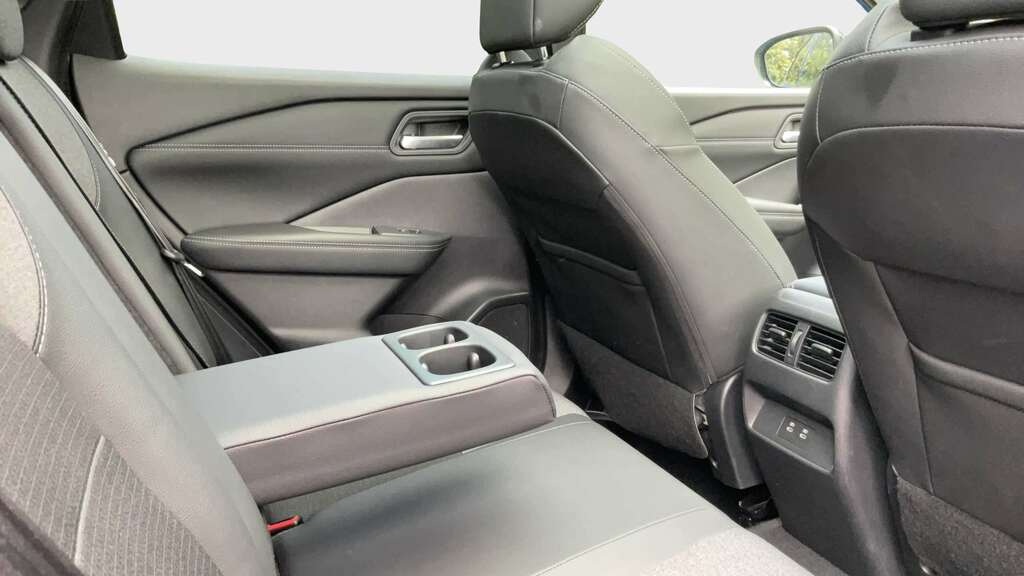 Nissan Qashqai 1.5 E-power N-connecta Silver #9