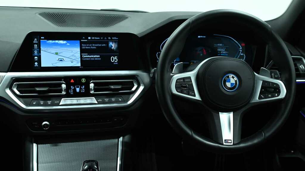 BMW 3 Series 330E M Sport Step 2022 White #5